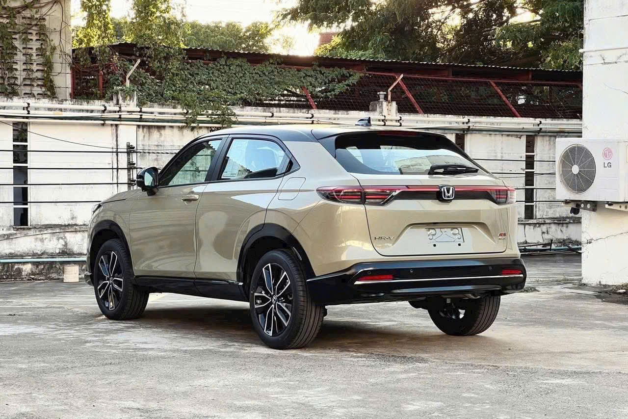HONDA HRV Honda HRV RS e:HEV - Vàng Cát